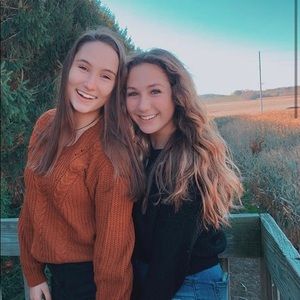 Meet your Posher, Felicity